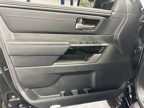 Used 2024 Toyota Tundra Limited image 11