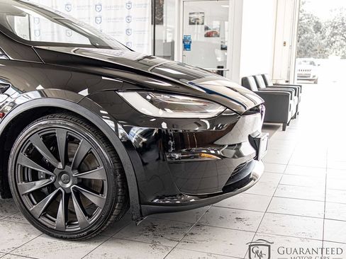 Used 2024 Tesla Model X AWD/4WD image 4
