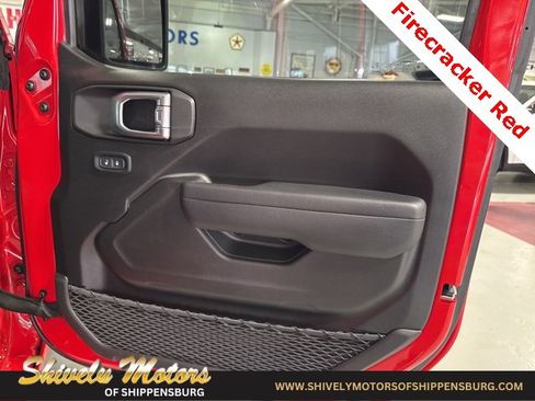 Certified 2024 Jeep Wrangler Sport S image 39