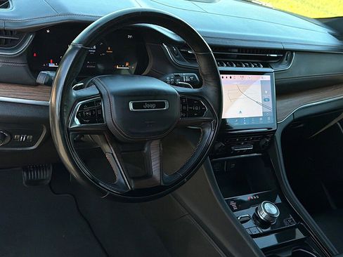 Used 2021 Jeep Grand Cherokee L Summit w/ Advanced Protech Group IV image 8