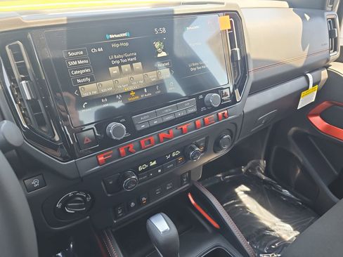 New 2026 Nissan Frontier PRO-4X w/ Tow Package AWD/4WD image 20