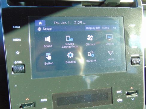 Used 2024 Hyundai Santa Cruz SEL image 25