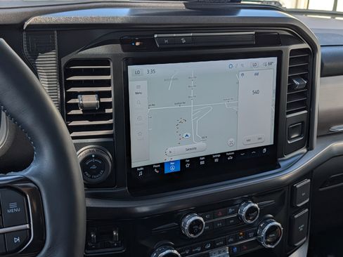 Certified 2025 Ford F150 Platinum w/ Equipment Group 702A High AWD/4WD image 33