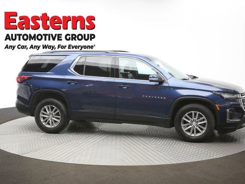 Used 2022 Chevrolet Traverse LT image 47