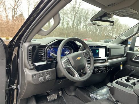 New 2026 Chevrolet Silverado 3500 LT image 10