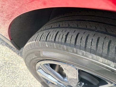 Used 2024 Chevrolet Equinox RS w/ RS Leather Package FWD image 4