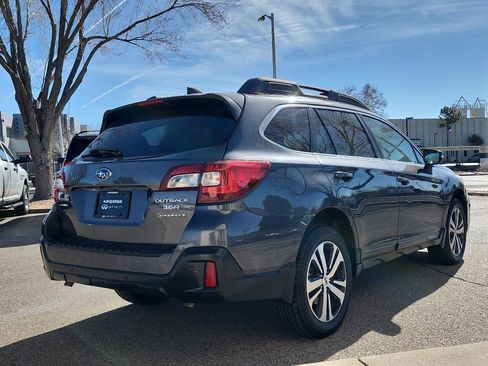Used 2018 Subaru Outback 3.6R Limited image 6
