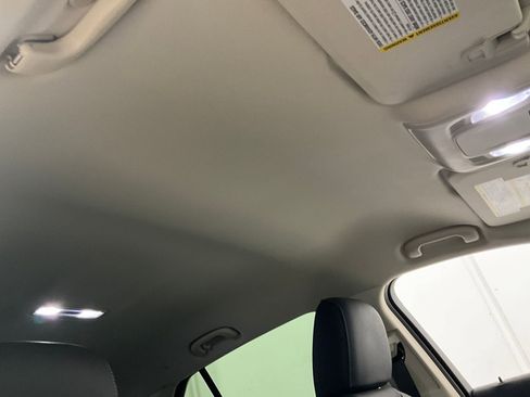 Used 2023 Buick Envision Essence AWD/4WD image 22