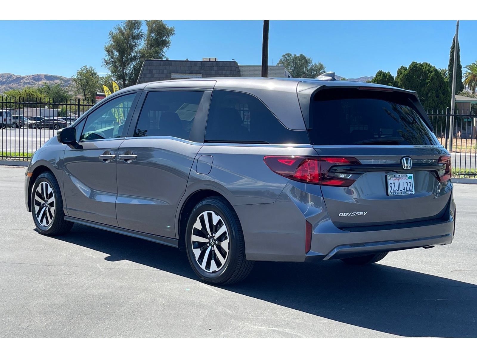 Certified 2026 Honda Odyssey EX-L image 3
