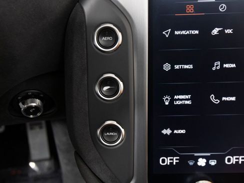 Used 2024 McLaren 750S Spider RWD image 25