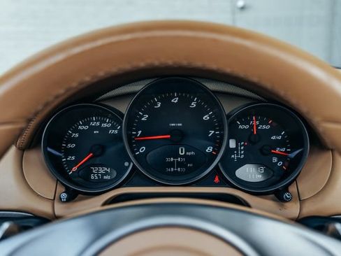Used 2009 Porsche Boxster RWD image 9