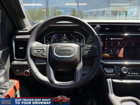 Used 2024 GMC Sierra 2500 Denali Ultimate w/ Max Trailering Package AWD/4WD image 32