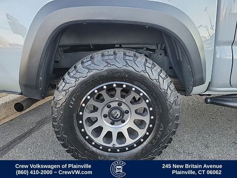 Used 2019 Toyota Tacoma TRD Off-Road image 22