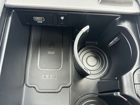 Used 2023 Hyundai Palisade Limited FWD image 32