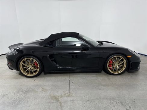 Certified 2021 Porsche 718 Boxster Spyder image 8