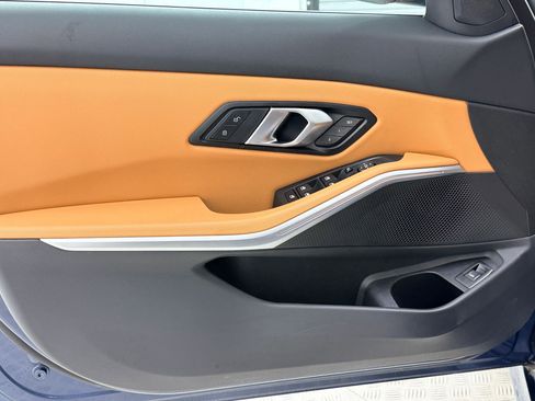 Certified 2025 BMW 330i Sedan RWD image 12