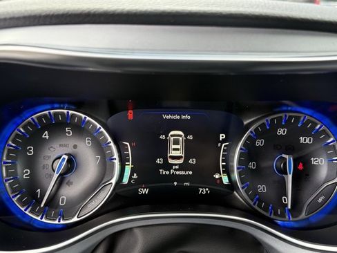 New 2026 Chrysler Pacifica Limited image 23