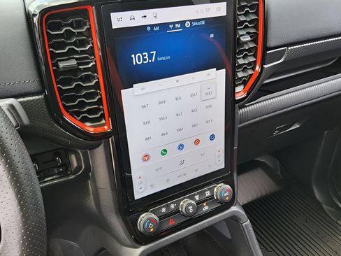 Used 2025 Ford Ranger Raptor AWD/4WD image 12