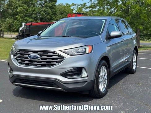 Used 2022 Ford Edge SEL w/ Convenience Package AWD/4WD image 3