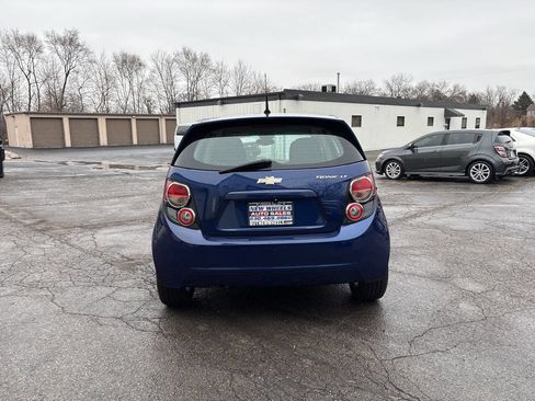 Used 2012 Chevrolet Sonic LT image 5