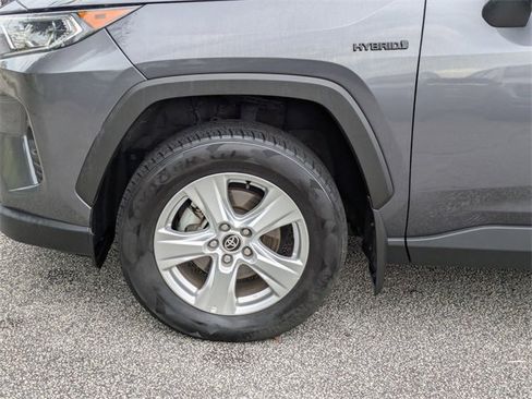 Used 2021 Toyota RAV4 XLE w/ Carpet Mat Package (TMS) image 10