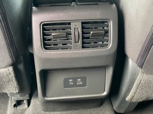 Certified 2023 Nissan Rogue SV AWD/4WD image 9