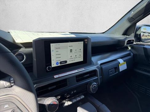 New 2026 Toyota 4Runner SR5 AWD/4WD image 13