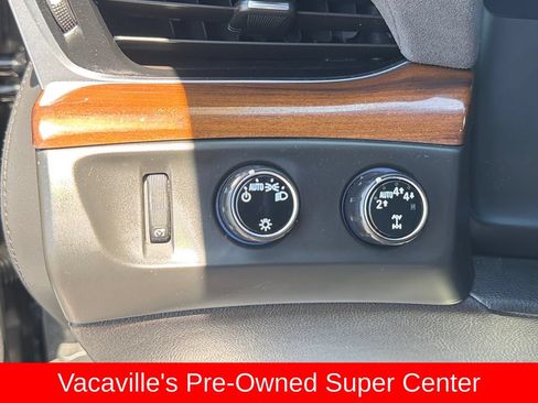Used 2020 Cadillac Escalade ESV Luxury AWD/4WD image 22