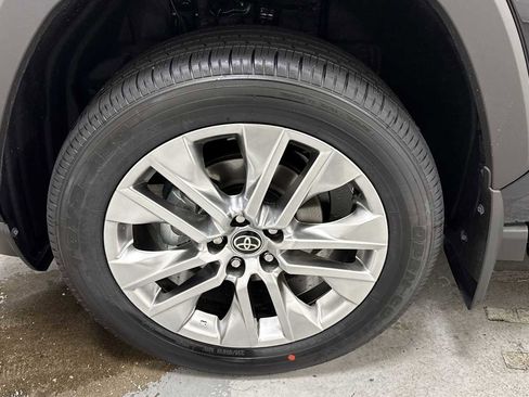 New 2025 Toyota RAV4 XLE Premium image 10