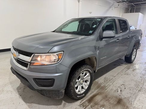 Used 2018 Chevrolet Colorado LT image 2