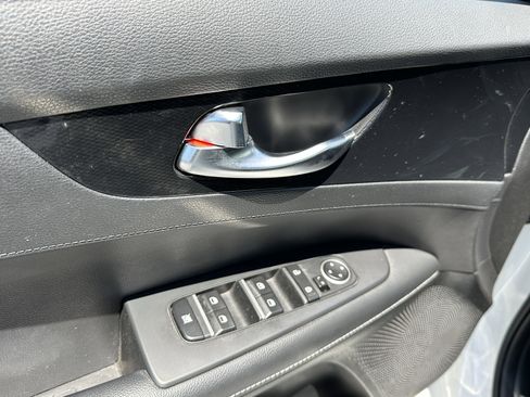 Used 2023 Kia Forte GT-Line FWD image 24