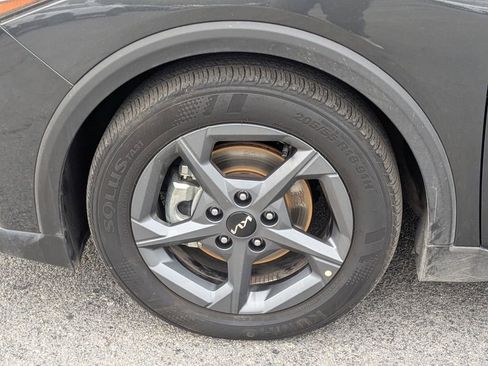 Used 2025 Kia K4 LXS image 30