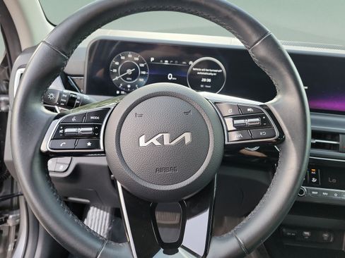 Certified 2024 Kia Seltos S FWD image 17