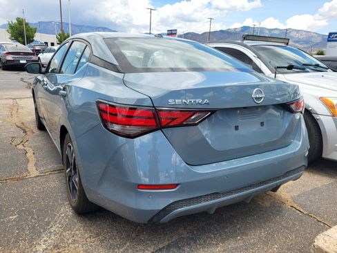 Used 2024 Nissan Sentra SV FWD image 7