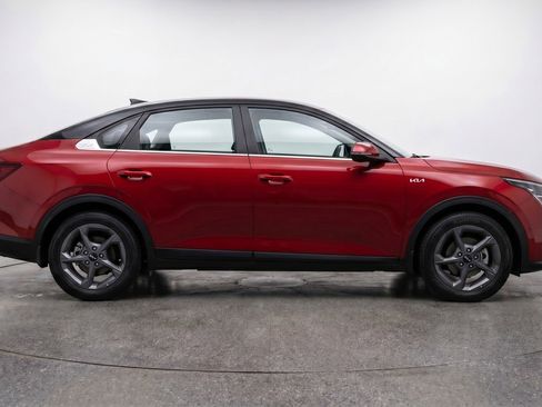 Used 2025 Kia K4 LXS image 11
