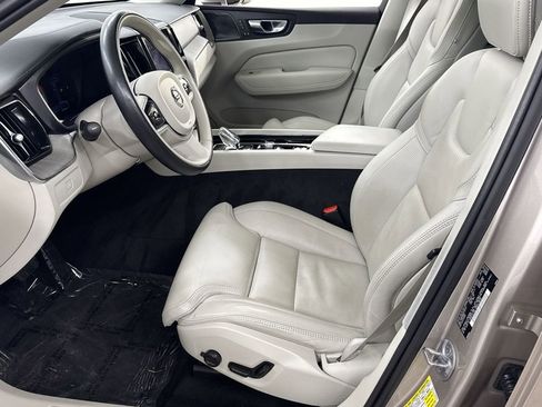 Used 2023 Volvo XC60 B6 Ultimate w/ Protection Package Premier AWD/4WD image 2