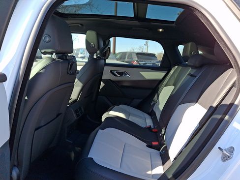 New 2026 Land Rover Range Rover Velar Dynamic SE image 5