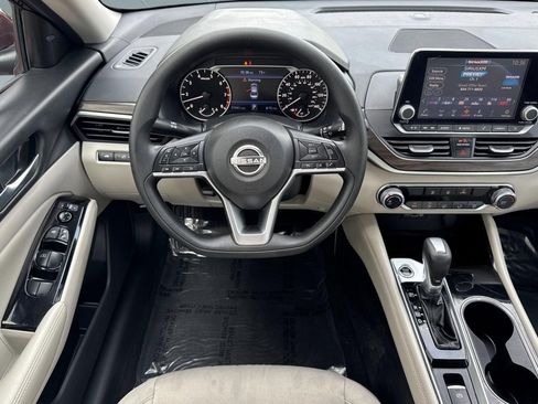 Used 2023 Nissan Altima 2.5 SV image 27