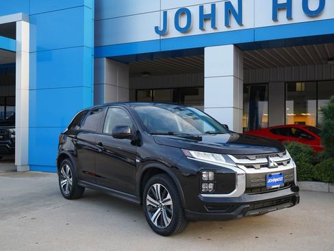 Used 2024 Mitsubishi Outlander Sport ES image 2