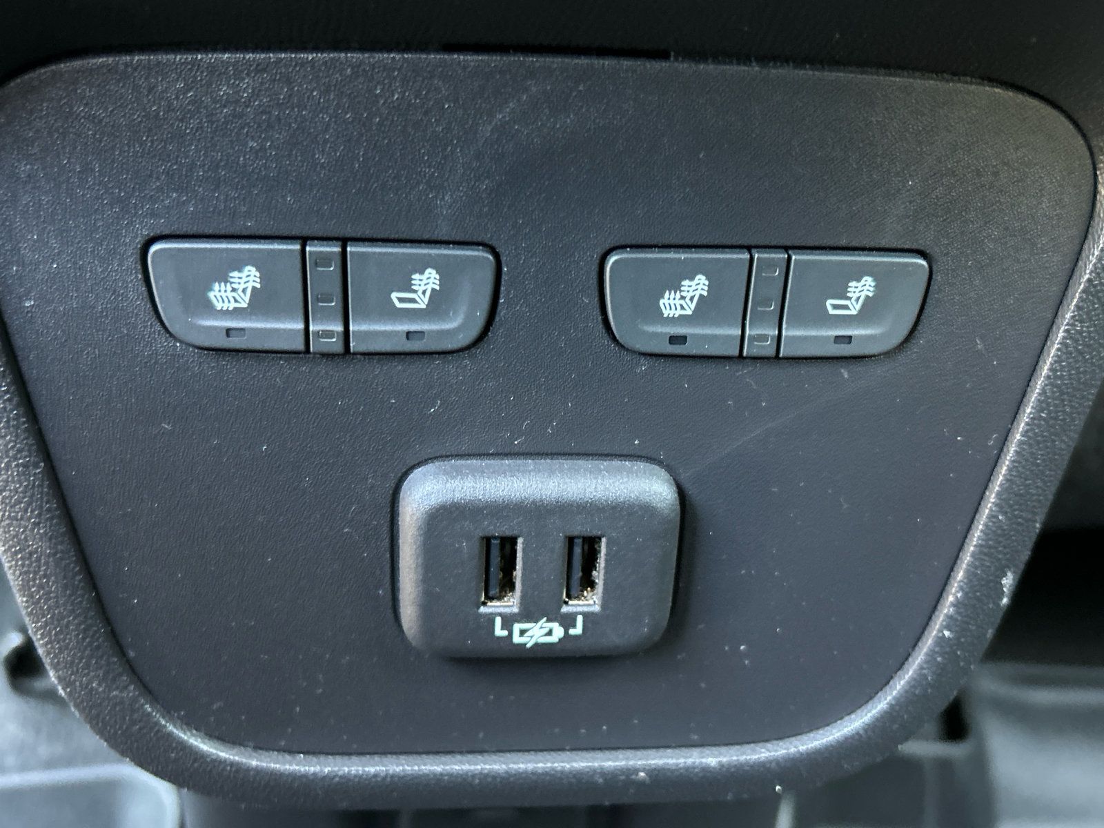 Used 2019 Chevrolet Equinox Premier AWD/4WD image 26