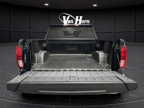 Used 2023 GMC Sierra 1500 SLE AWD/4WD image 25
