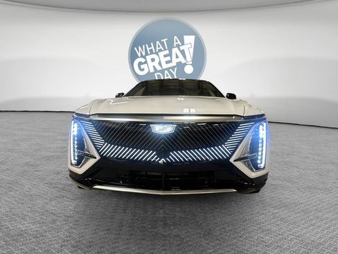 Certified 2026 Cadillac Lyriq Signature Luxury w/ Nappa Leather Package AWD/4WD image 10
