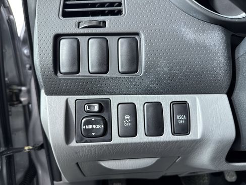 Used 2014 Toyota Tacoma 4x4 Access Cab w/ Convenience Package image 23