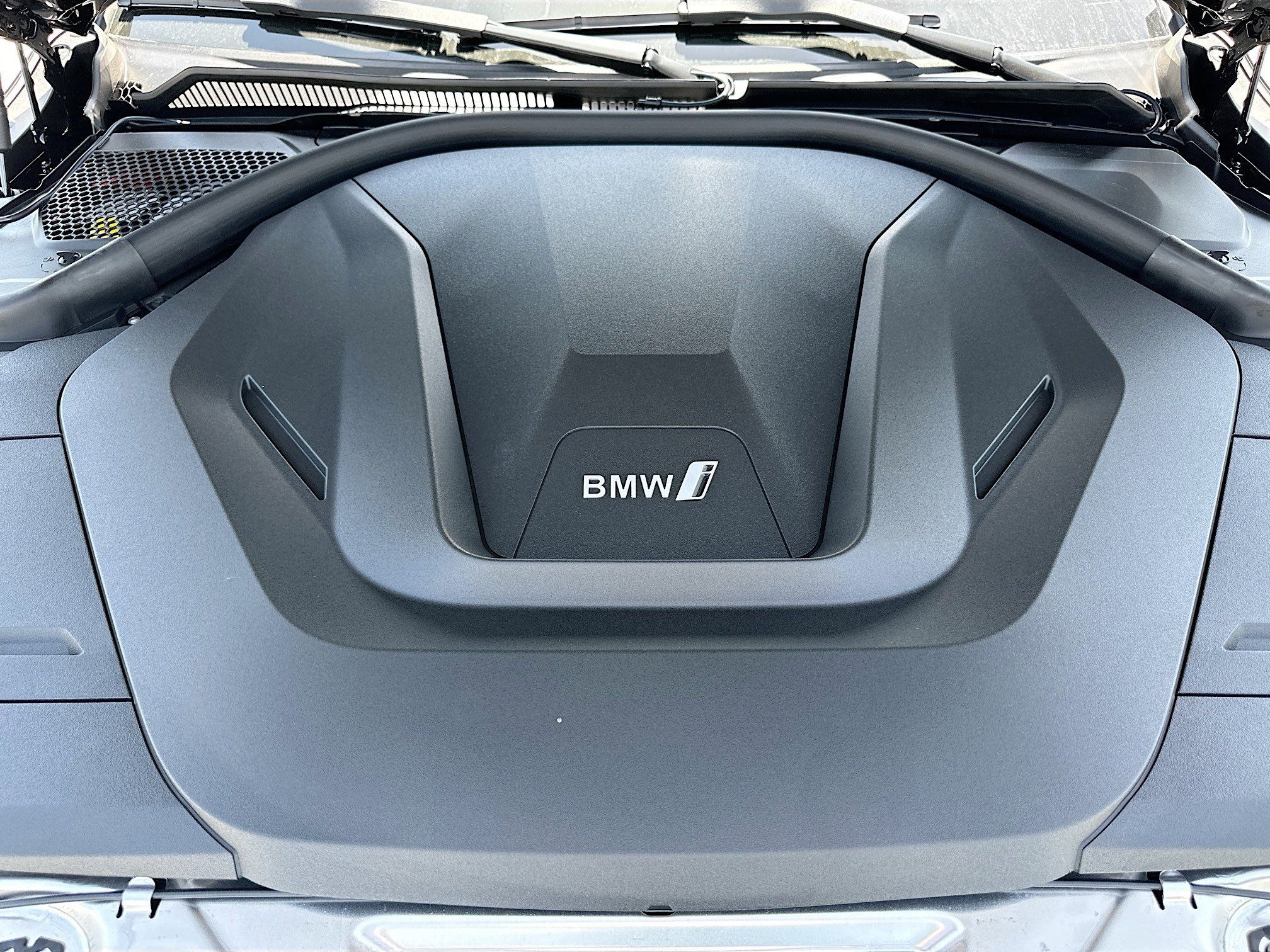 Certified 2025 BMW i4 eDrive40 w/ Parking Assistance Package RWD image 32