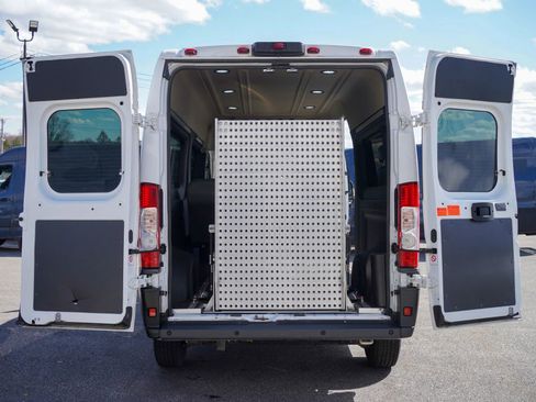 Used 2016 RAM ProMaster 2500 w/ Premium Appearance Group FWD image 7