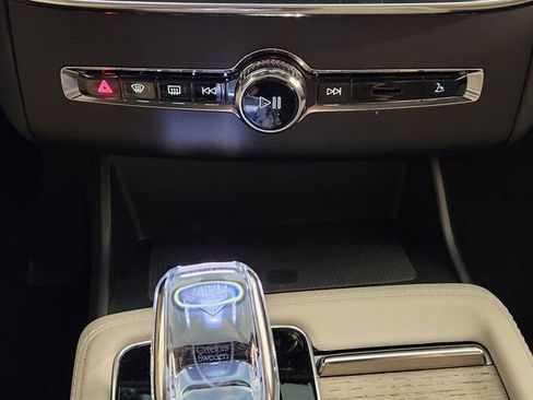 New 2026 Volvo XC90 B6 Plus image 19