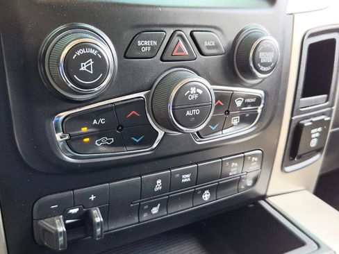 Used 2017 RAM 1500 Big Horn AWD/4WD image 22