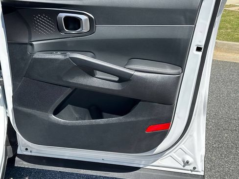 New 2026 Kia Sorento LX FWD image 14