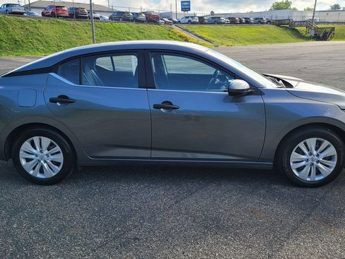 Used 2025 Nissan Sentra S FWD image 14