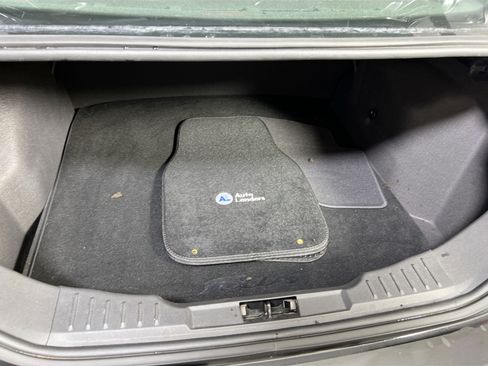 Used 2012 Ford Focus SE FWD image 22